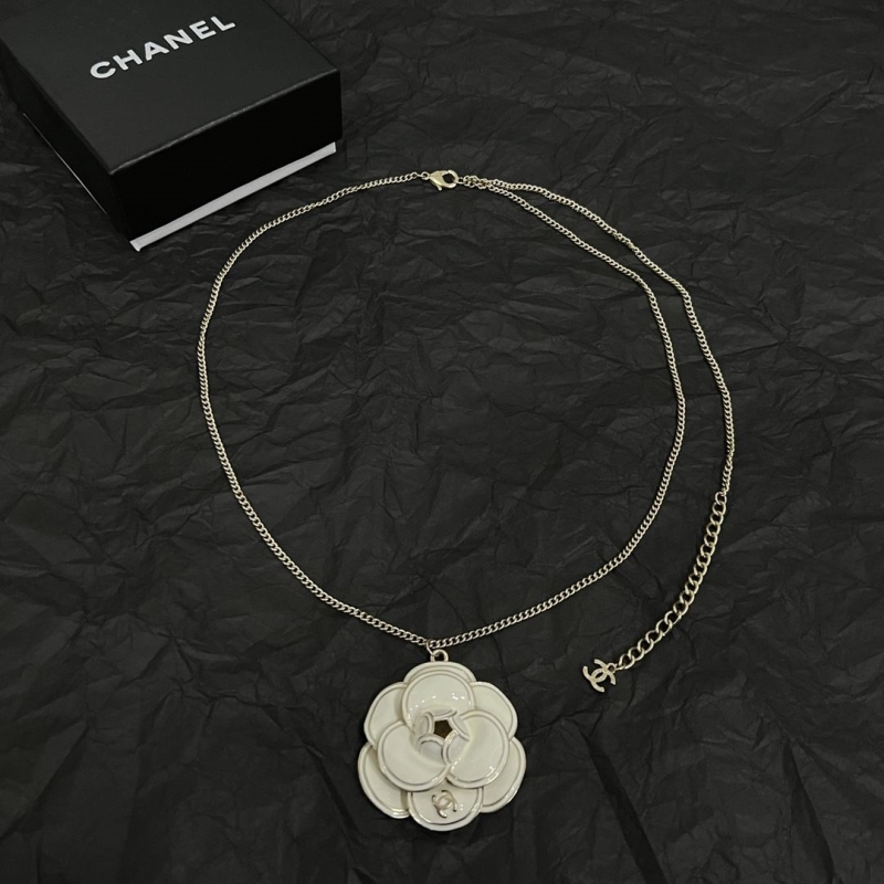 Ch**el necklaces